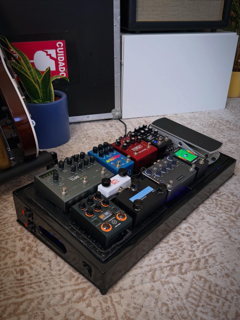 Bolt Boards stage-ready pedalboard